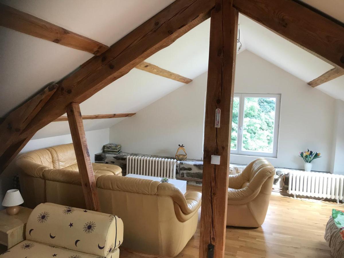 Maison De Famille Au Plateau Du Mezenc Les Vastres Esterno foto