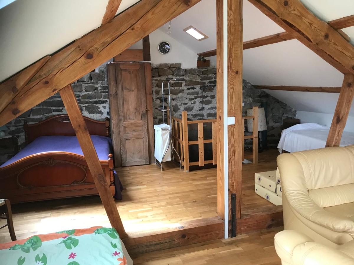 Maison De Famille Au Plateau Du Mezenc Les Vastres Esterno foto