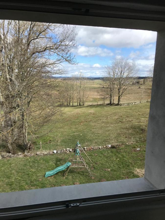 Maison De Famille Au Plateau Du Mezenc Les Vastres Esterno foto
