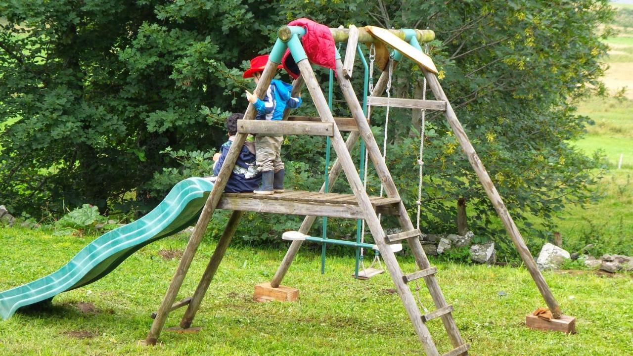 Maison De Famille Au Plateau Du Mezenc Les Vastres Esterno foto
